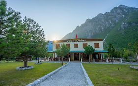 Guesthouse Veni I Gjyshit